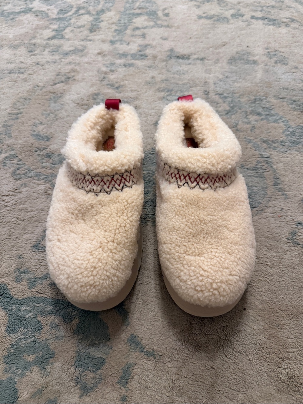 UGG Cream Shearling Cozy Slip-On Slippers with Red Pull Tab